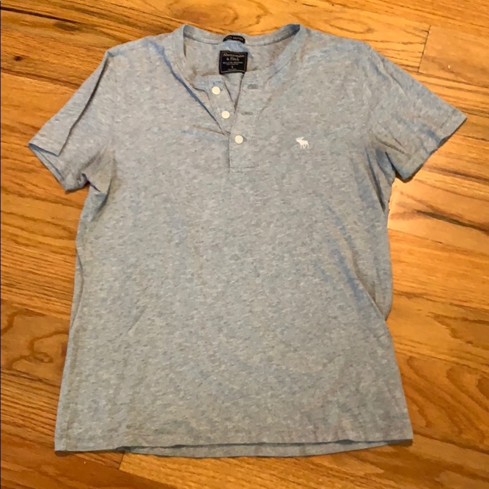 Abercrombie & Fitch Henley